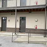 2 Bedroom, 4 Bed Near Vanderbilt, Belmont, Free Parking Near Restaurants, Shopping, Bars