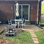 Log Cabin Close To Percy Preist Lake