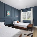 Chic East With Free Parking 3 Mi To Broadway Nashville