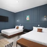 Chic East With Free Parking 3 Mi To Broadway *