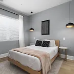 Apartment Near Downtown Broadway & Stadium With Free Parking
