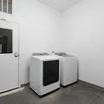 Apartment Chic East Nash - Walk To Restaurants Bars And Music *