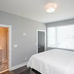 Luxury Townhome Skyline Views Mins To Dt