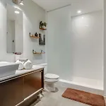 Holiday home Traveler's Haven 1bd 1 And Half Bath 2 Story East