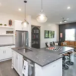 Vibe 857 Holiday home *