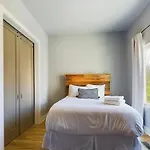 Holiday home - 970 B Youngs Ln *