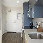 Apartment Landing Modern With Amazing Amenities Nashville