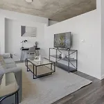Landing Modern Apartment With Amazing Amenities