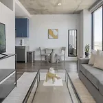 Landing Modern Apartment With Amazing Amenities