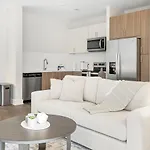 Landing Modern With Amazing Amenities Apartment *