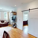Guesthouse Bungalow In 12 South