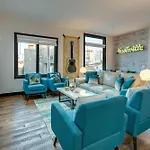 3 Designer Gulch Homes - Rooftop Hot Tub - Sleeps 36