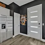 Holiday home The Outlaw In Downtown By Nautical *