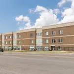 Condo Near Downtown Walk To Restaurants, Bars & Music