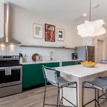 The Conway 5 Bedroom Buyout W Deck In Music City Nashville
