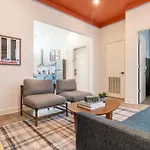 Holiday home The Conway 5 Bedroom Buyout W Deck In Music City *