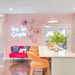 Butterfly Bnb~Modern Luxury~Giant Rooftop~9Min Dt