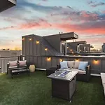 3 Miles To Broadway -garage, Patio, Walk To Shops