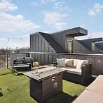 Holiday home 3 Miles To Broadway -garage, Patio, Walk To Shops