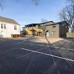 Apartment Retreat With Patio & Free Parking, By Vanderbilt