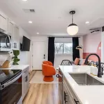 Apartment Retreat With Patio & Free Parking, By Vanderbilt Nashville