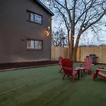 Apartment Retreat With Patio & Free Parking, By Vanderbilt
