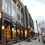 Belmont Retreat Walk To Restaurants, Coffee, 12 South Holiday home