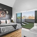 Large Patio, Rooftop Deck And Garage, 3 Miles To Broadway * Nashville