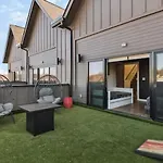 Large Patio, Rooftop Deck And Garage, 3 Miles To Broadway * Nashville