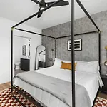 Premium With Huge Patio Near Vanderbilt & Downtown