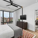 Premium With Huge Patio Near Vanderbilt & Downtown Apartment