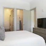 Landing Modern Apartment With Amazing Amenities