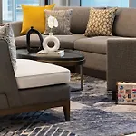 Hilton Bna Airport Terminal 4*