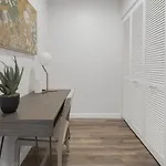 Landing Modern Apartment With Amazing Amenities