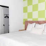 New Sleeps 4 - 7 Mins To Dt Apartment *