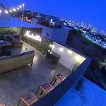 New And Luxurious Home By Downtown Nashville With Rooftop Deck!