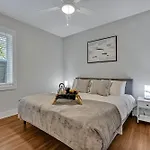 Melrose Mix - Rooftop Deck - 5 Mins To Broadway Holiday home *
