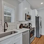 Melrose Mix - Rooftop Deck - 5 Mins To Broadway Holiday home *