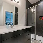 Luxury Townhome Skyline Views Mins To Dt Nashville
