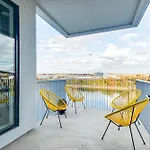 Eve Apartment *