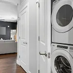 The Celebrity Suite The Gulch