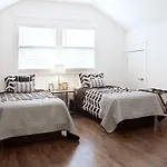 New Music Icon House In East