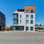Modern Condo 2 Mi To Broadway And Downtown Nashville