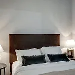 Apartment New With 2 Beds 7 Mins To Broadway *