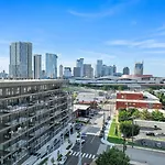 Holiday home - 635 7th Ave S Unit 608