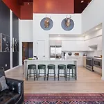 Holiday home - 635 7th Ave S Unit 608