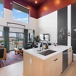 Holiday home - 635 7th Ave S Unit 608 Nashville