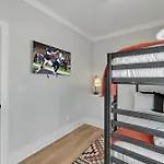 Bass - Private Rooftop - 8 Mins To Broadway Holiday home Nashville