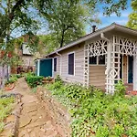Little House -