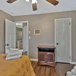 E Nash Sf 5mi From Broadway Chef's Kitchen *